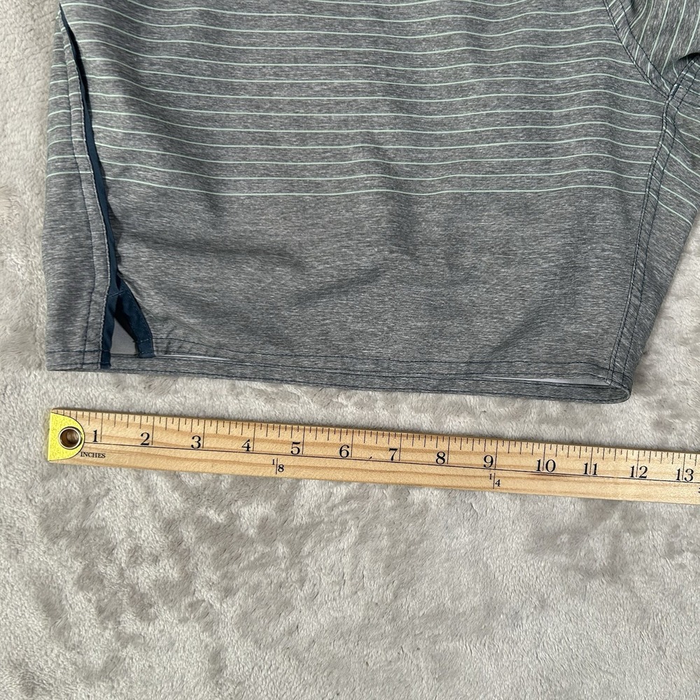 Vuori Trail Shorts 2.0 6" Mens L Blue Gray Striped Lined Athletic Performance - Picture 13 of 15